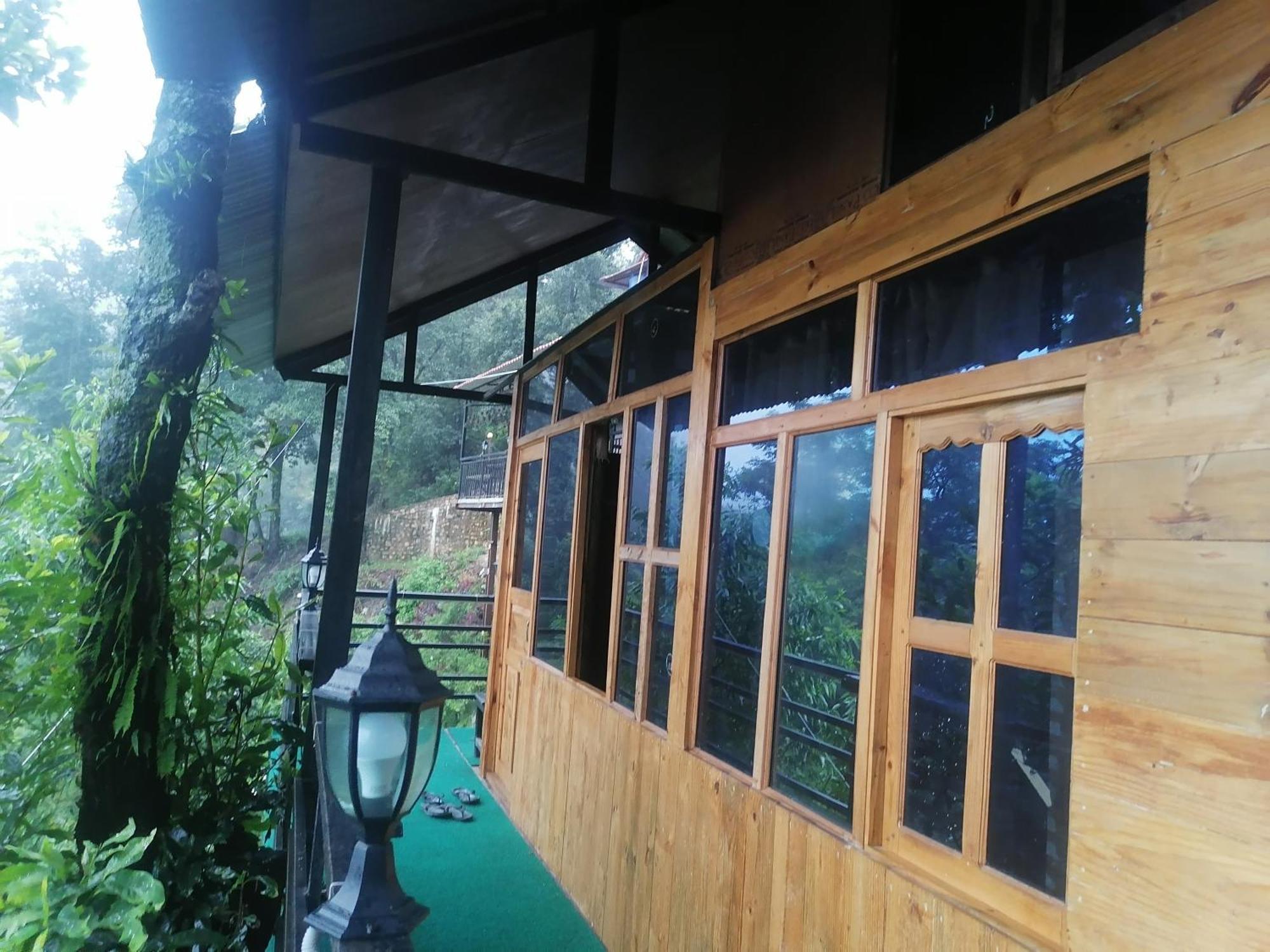 Jungle Crown Organic Homestay Нагаркот Екстер'єр фото